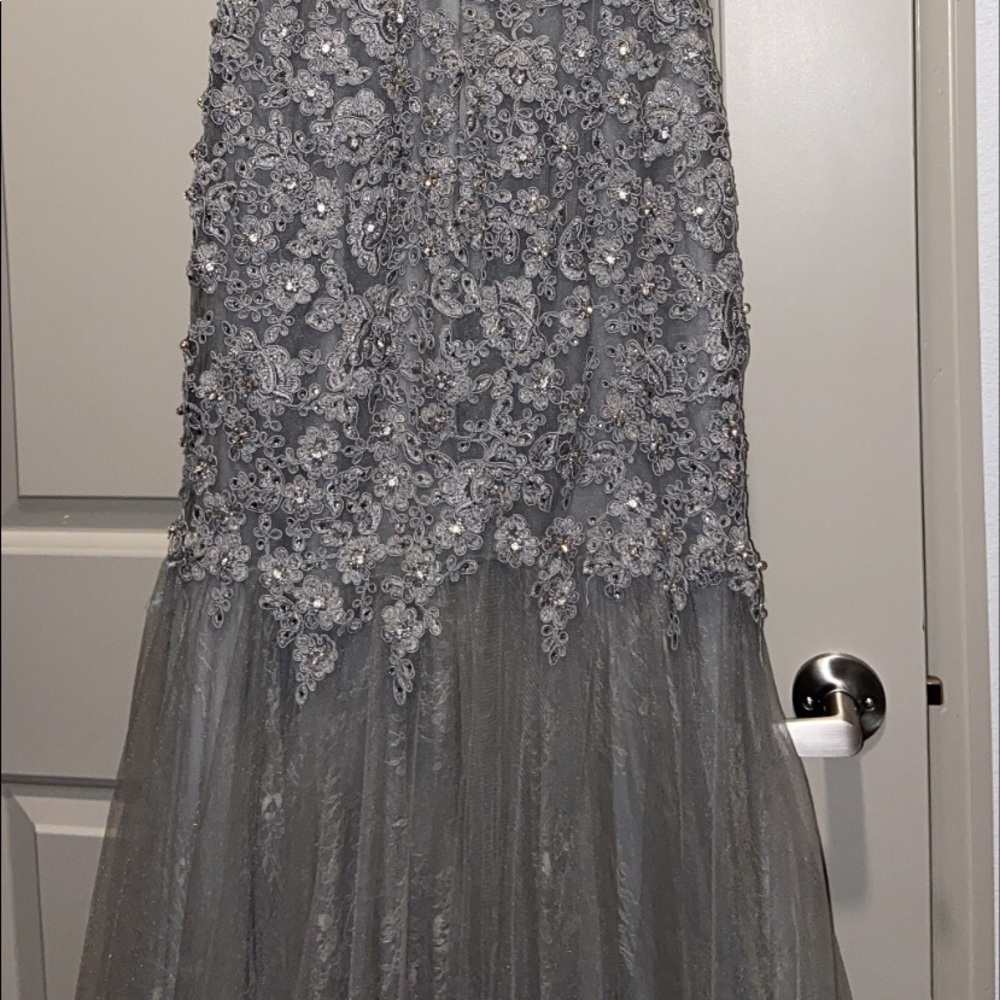 Prom dress - Picture 4 of 4